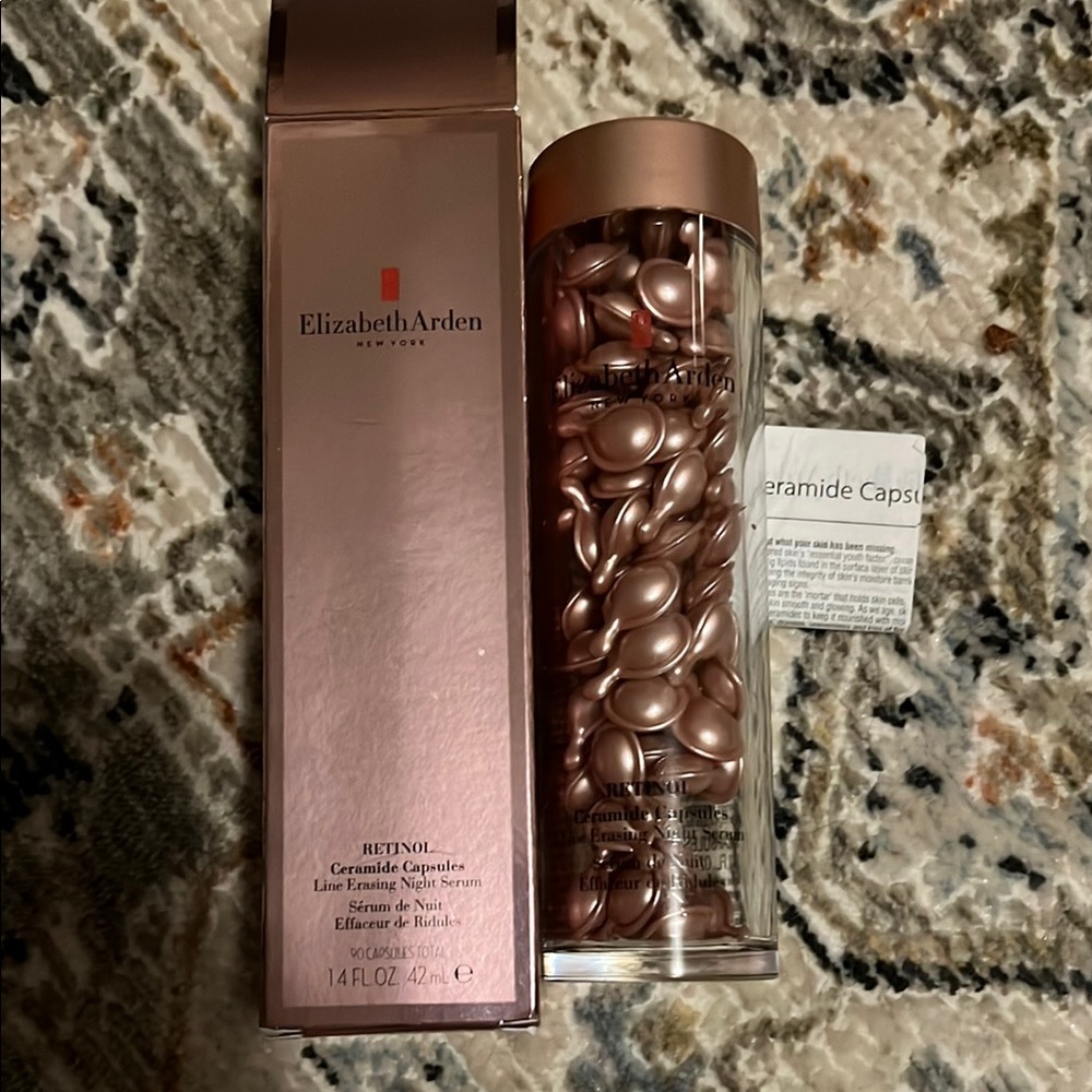 Elizabeth Arden Retinol Capsules in Shimmering Pink